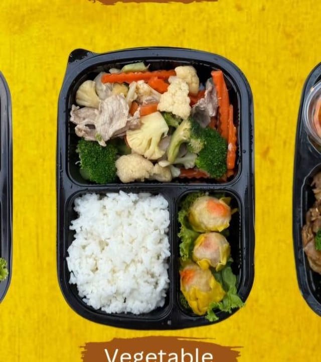 Vegetable Delight Lunch Combo Set.